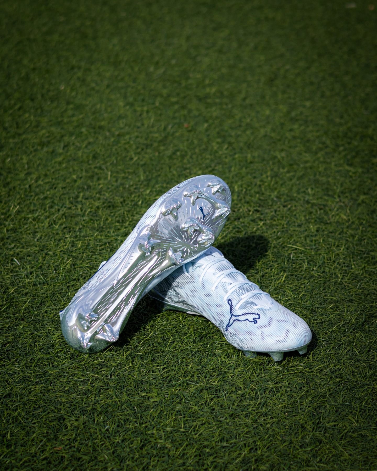Mehr Freiheit am Ball. Der Ultra ist gemacht fürs Eins-gegen-eins. ⚽🔥

#offensivsport #fußballliebe #teamsport #pumafuture #footballboots
