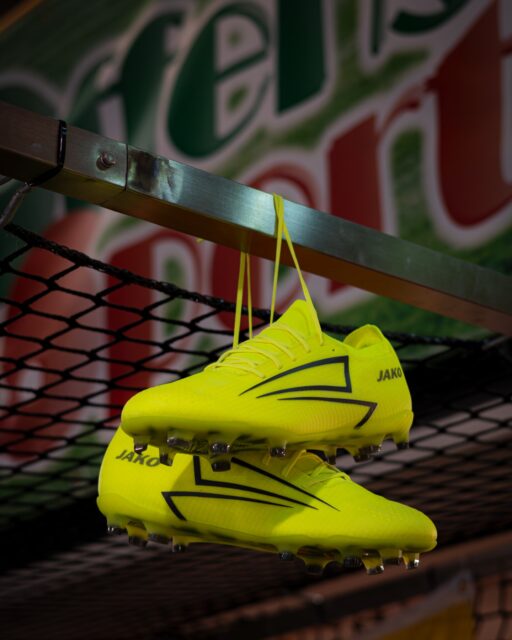 Der JAKO RS89 in Neongelb ist alles außer unauffällig. ⚡👟
Für Spieler, die auf dem Platz direkt auffallen wollen.

#offensivsport #jakofootball #rs89 #footballboots #fußballliebe