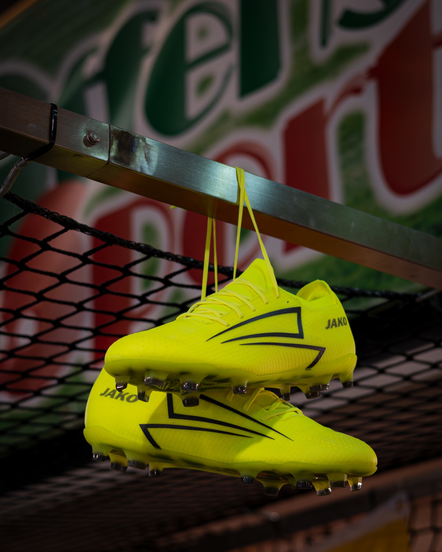 Der JAKO RS89 in Neongelb ist alles außer unauffällig. ⚡👟
Für Spieler, die auf dem Platz direkt auffallen wollen.

#offensivsport #jakofootball #rs89 #footballboots #fußballliebe