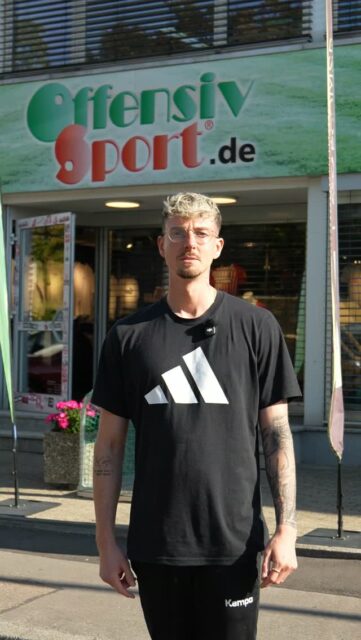 Wir haben deutlich mehr als nur Schuhe ⚽️❤️

Kommt vorbei!
Ensisheimer Straße 36 
direkt am Seepark

#offensivsport #freiburg #seepark #supportlocal #fußballliebe