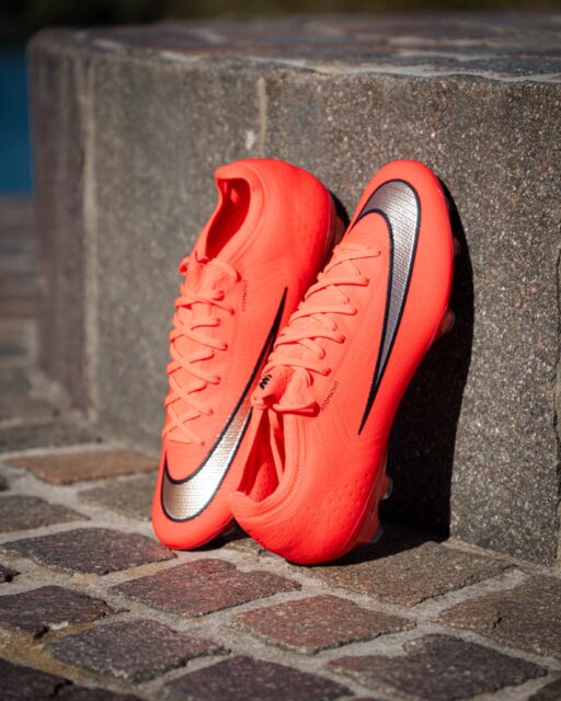 Der Nike Mercurial in Orange. ⚡👟
Leicht, direkt und gemacht für Tempo.

#offensivsport #nikefootball #mercurial #footballboots #fußballliebe